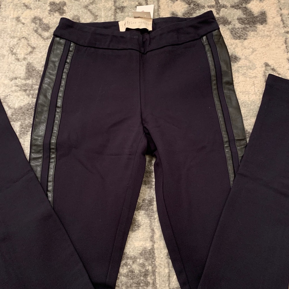 Navy legging